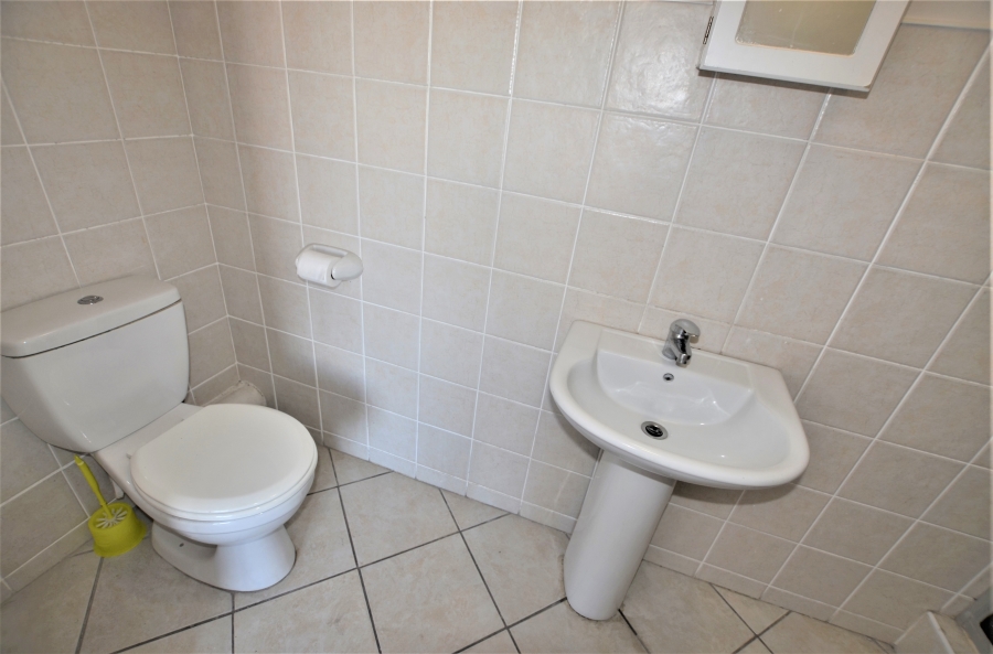 1 Bedroom Property for Sale in George Park Western Cape
